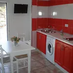 Jacinta Rojo Apartamento