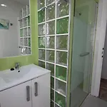 Jacinta Rojo Apartamento